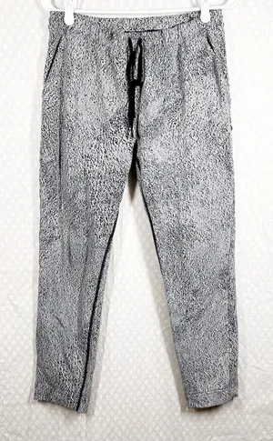 Lululemon‎ Black White Speckled Ready To Rulu pants thumbnail 1