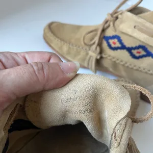 Soludos Suede Moccasin Womens Boots Sz 7 Boho Southwestern Embroidered Festival thumbnail 11