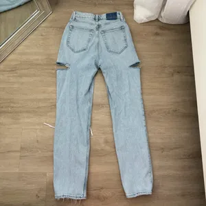Abercrombie and Fitch The Dad High Rise Denim Jeans Curve Love thumbnail 7