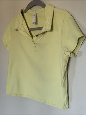 Alo Yoga Choice Polo Crop Yellow Green Lime Workout Top Short Sleeve Size L thumbnail 2