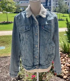 Levi's Light Blue Denim Jacket with White Sherpa Collar thumbnail 1