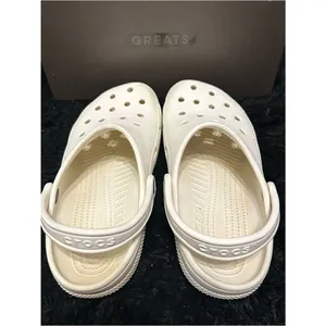CROCS white clogs mules sandals shoes women’s 9 / mens 7 Preowned thumbnail 5