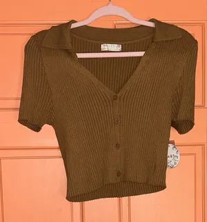 Brown Ribbed Crop Top with collar Size undefined thumbnail 1