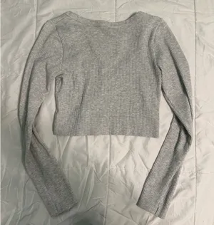 Garage V-Neck Crop Long Sleeve Top thumbnail 2
