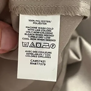 Ann Taylor Factory Women's Champagne Satin V-Neck Blouse Size M. NEW thumbnail 7