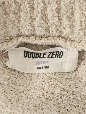 Double Zero Cream Fuzzy Cropped Sweater Size Small thumbnail 8