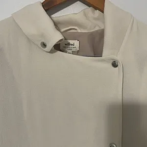 Aritzia x Wilfred • mayet crepe jacket sz XS thumbnail 6