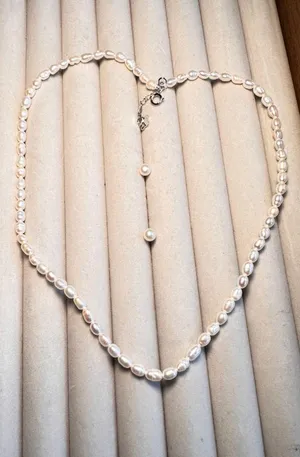 Brand new S925 baby freshwater pearls earrings and rice pearls necklace thumbnail 3