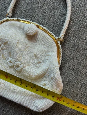 Vintage 1950’s Beaded Ivory Evening Bag with Gold Accents - Made in Japan thumbnail 11