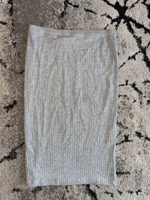 ⚠️SOLD⚠️Grey Ribbed Pencil Skirt (midi) thumbnail 4