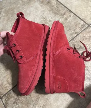 UGG boots thumbnail 1