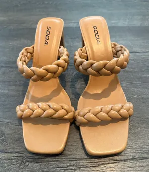 SODA 11 Neutral Camel/Tan Braided Double-Strap Square Toe‎ Heels thumbnail 1