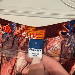 Old Navy Split Neck floral Poet Blouse red orange‎ size medium thumbnail 4