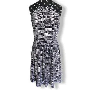 Ann Taylor Womens Dress Size 6 Black White Fit & Flare Sleeveless‎ Textured NEW thumbnail 2