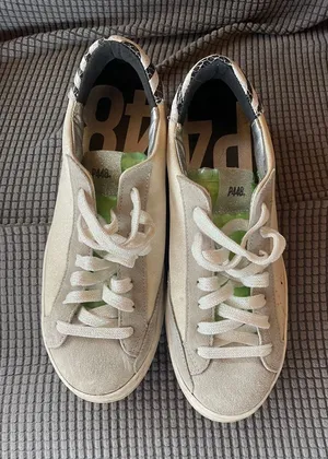 P448 Off-White Suede Low-Top Sneakers with Black Snake-Print Heel Size 40 thumbnail 1