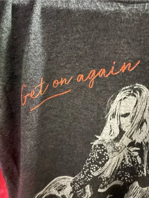 Miranda Lambert 'Get On Again' Tour Short Sleeve Graphic Tee - Gray thumbnail 2