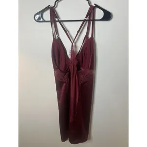 Wm Large Satin Lingerie Lace Red Chemise Nightgown Sleepdress Romantic Goth Sexy thumbnail 3