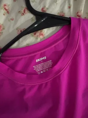 Fuchsia SKIMS Fits Everybody T-Shirt thumbnail 2