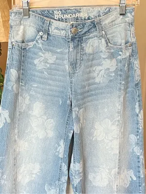Light Blue Floral Wide-Leg Jeans New thumbnail 2