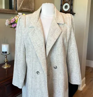 Vintage Women's Long Speckled Beige Coat Size 8 thumbnail 4