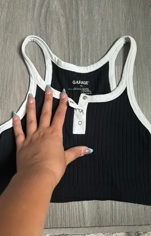 Garage Cropped Tank top thumbnail 1