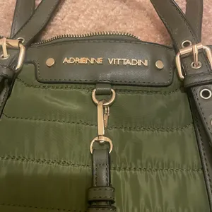 Preowned Adrienne Vittadini bag thumbnail 4