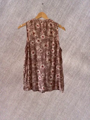 Gypsies & Moondust Floral Crinkle Sleeveless V-Neck Tank Top Brown Pink Large thumbnail 7