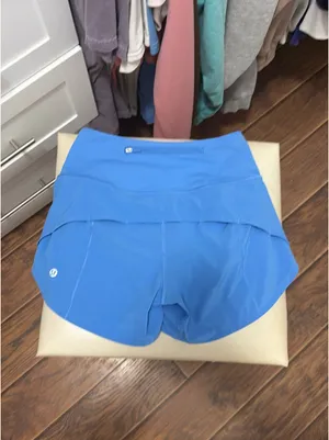 Lululemon Shorts 2.5" Speed Up thumbnail 2