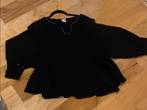 AKEMI-KIN Anthropologie Blouse thumbnail 1
