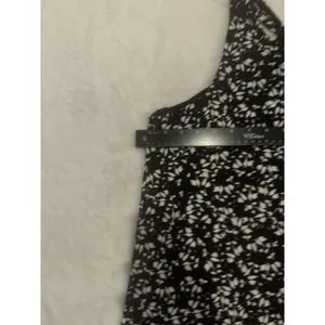 Old Navy Cece Black White floral Size Large thumbnail 11