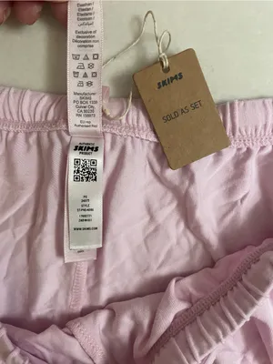 Skims Soft Lounge Shorts Pajama Set Pink Size L Cherry Blossom contrast NWT thumbnail 6
