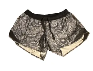 Lululemon hotty hot size 8 thumbnail 1