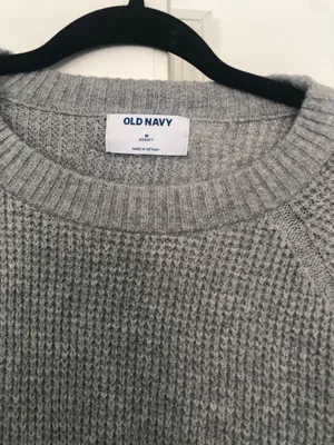 Old Navy Women’s Grey Sweater thumbnail 2
