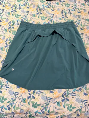 Special edition lululemon skort size 14 thumbnail 4