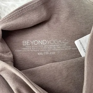 Beyond Yoga Out Of Pocket High Waisted Midi Leggings Oyster Heather Size XXS thumbnail 8