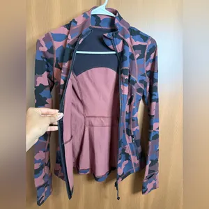 NWOT- Lululemon Define Jacket *Luon Size: 2 thumbnail 8