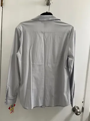 Style & Co Top light gray, new button down blouse size medium 🩷 thumbnail 2