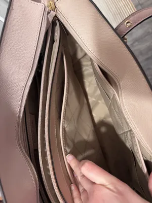 Michael Kors Purse thumbnail 3