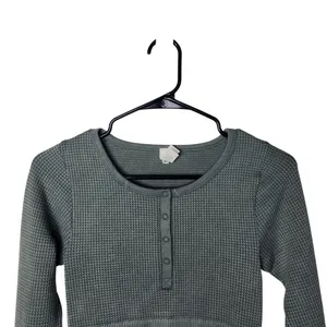 Offline By Aerie Sage Green Long Sleeve Henley Waffle Knit Crop Top Size XS thumbnail 3