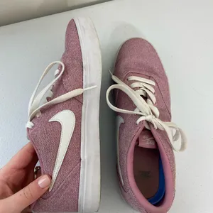 EUC Nike‎ women’s pink SB check solar elemental canvas tie fashion sneakers 10 thumbnail 4