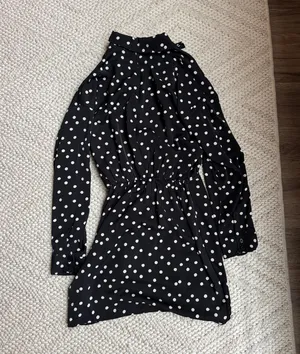 Abercrombie and Fitch Black and White Polka Dot Dress thumbnail 4