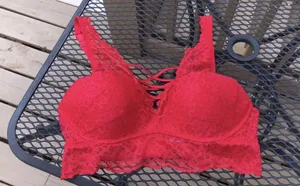 Victoria's Secret Red Bra M thumbnail 1