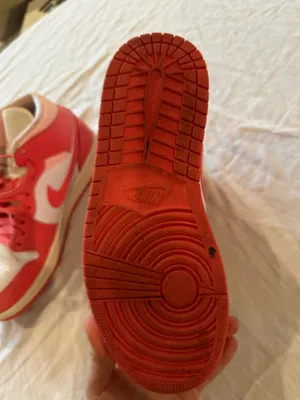 Nike Air Jordan Women’s Strawberries Cream thumbnail 10