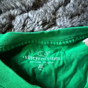 Vineyard Vines Bright Green Holiday Tee thumbnail 3