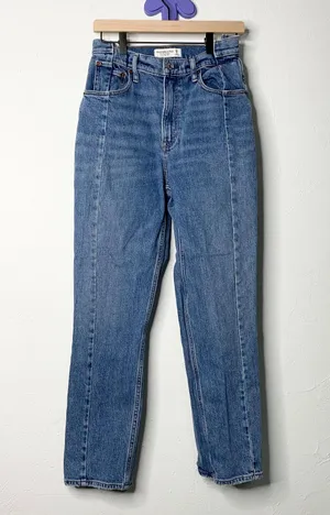 Abercrombie 28/6 Short 90s Straight High Rise Jeans Medium Wash Curve thumbnail 2