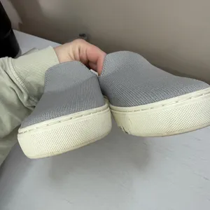 Rothy’s The Original Slip On Sneaker in Light Grey Sz 8 thumbnail 10