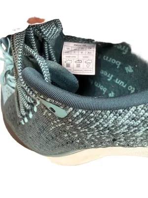 rabbit Dream Chaser Women's Blue Running Shoes worn twice. 9.5 w/ box thumbnail 8