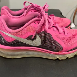 Nike Pink Performance Athletic Shoes with Breathable Mesh thumbnail 6