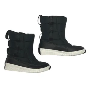 Sorel Out and About Mid Puffer Boots Womens 6.5‎ Black White EUC thumbnail 4