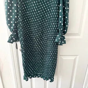 Petal & Pup Green White Polka Dot Smocked Bodycon Midi Dress Puff Sleeve US 10 thumbnail 4